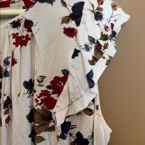 Floral Blouse - Picture 2 of 2